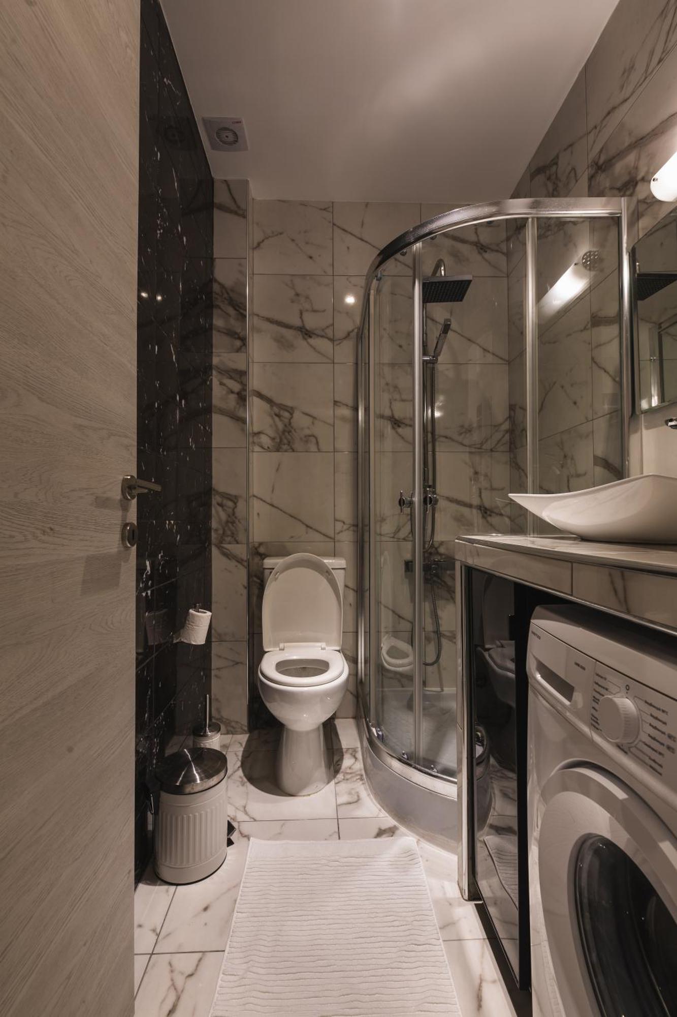 Luxury Apartment In The Center Of Ioannina City エクステリア 写真